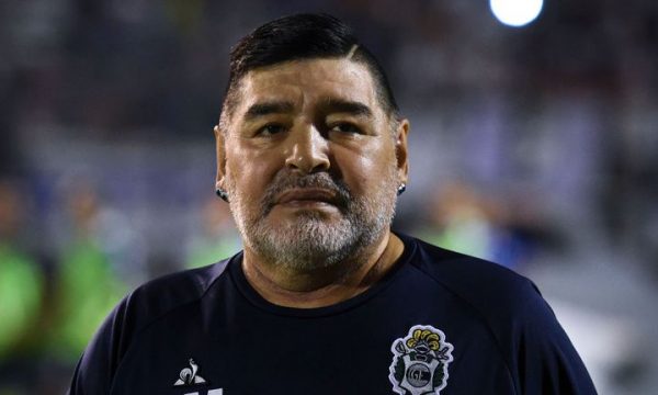 Kthesë e papritur në gjyqin për vdekjen e Maradonës, mbrojtja vë në dyshim provat mjekësore