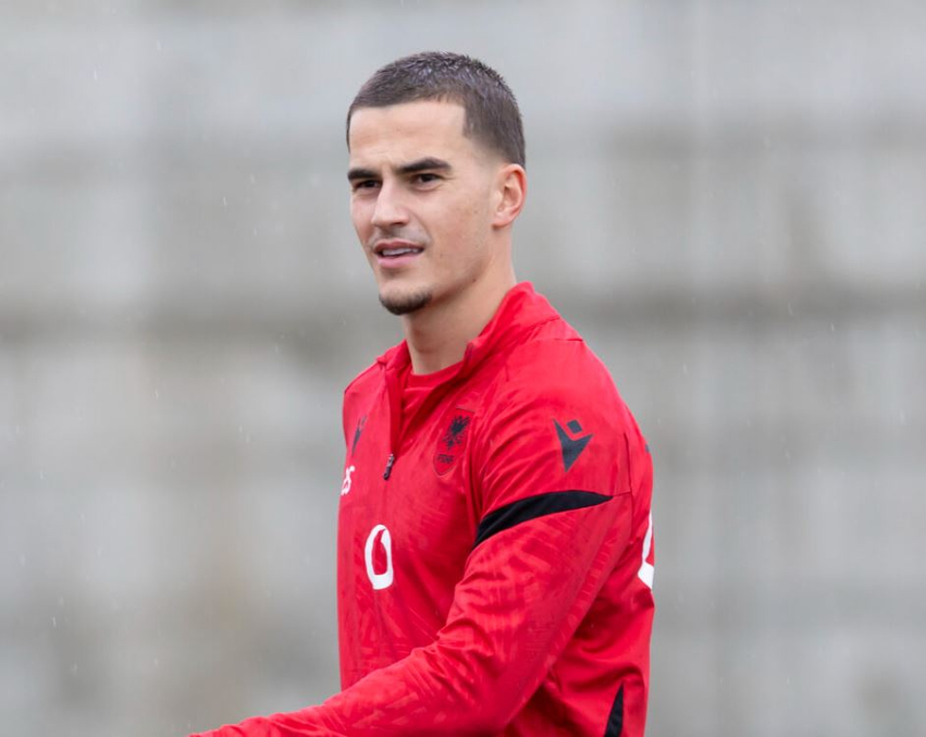 Tragjedi në Portugali  futbollisti 25 vjeçar ndërron jetë në fushë