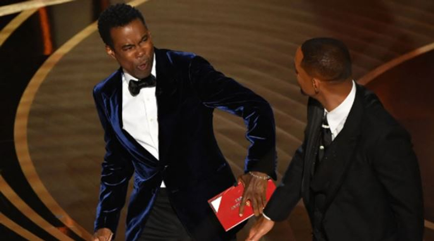 pese-vite-pas-shupuakes-qe-tronditi-oscars-will-smith-ende-nuk-e-ka-mbyllur-llogarine-me-chris-rock