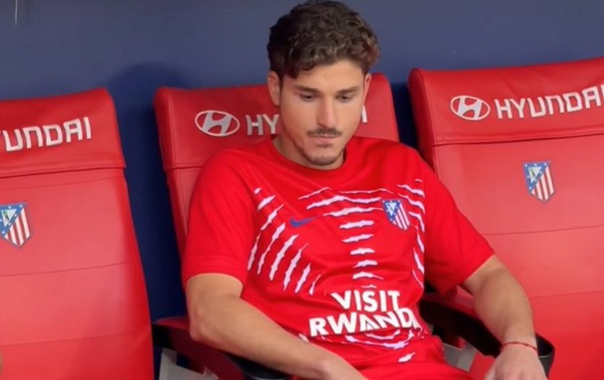 pamjet-e-julian-alvarez-ne-stolin-e-atleticos-bejne-xhiron-e-rrjetit