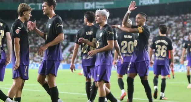 Barcelona fitoi 5:0 në hapjen e sezonit