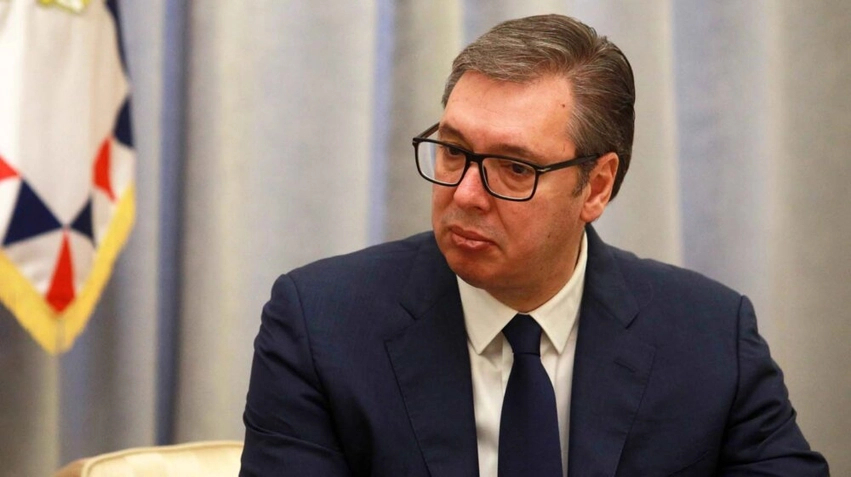 Serbia me mendjen te  lufta   Vuçiq në pritje të telefonatës me kreun e NATO për Kosovën