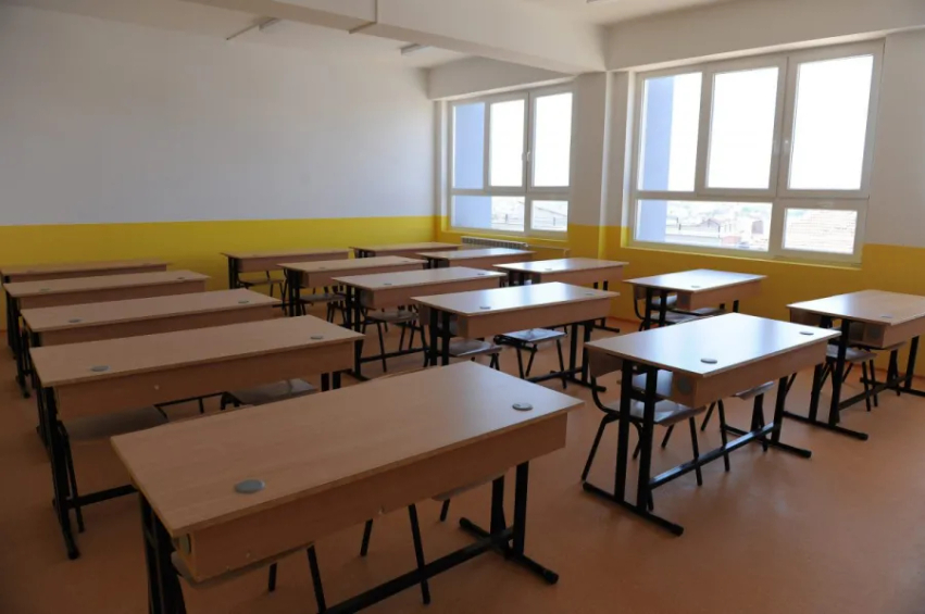 punetoret-teknike-te-shkollave-ne-prishtine-paralajmerojne-greve-nga-1-shtatori