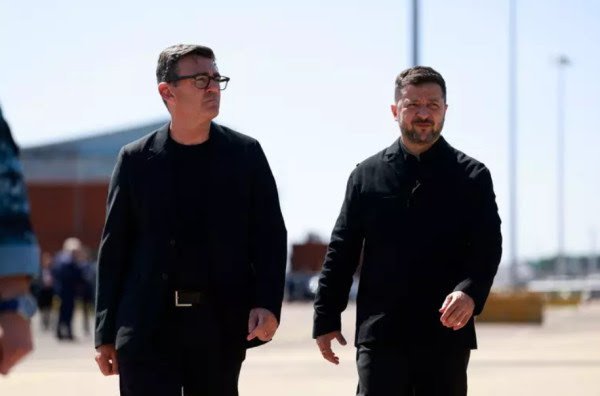 ​Kryeministri britanik Burnham do të vizitojë sot Kievin