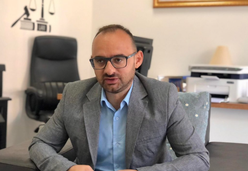 Pas aktakuzës ndaj Shehollit, Jashari ngre alarmin për spiunazhin