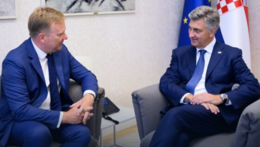 Sorensen në Zagreb  Kroacia rikonfirmon mbështetjen për dialogun Kosovë Serbi