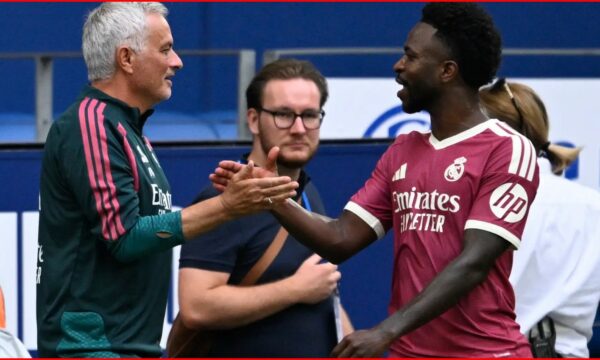 Mourinho ndërhyn në momentin vendimtar