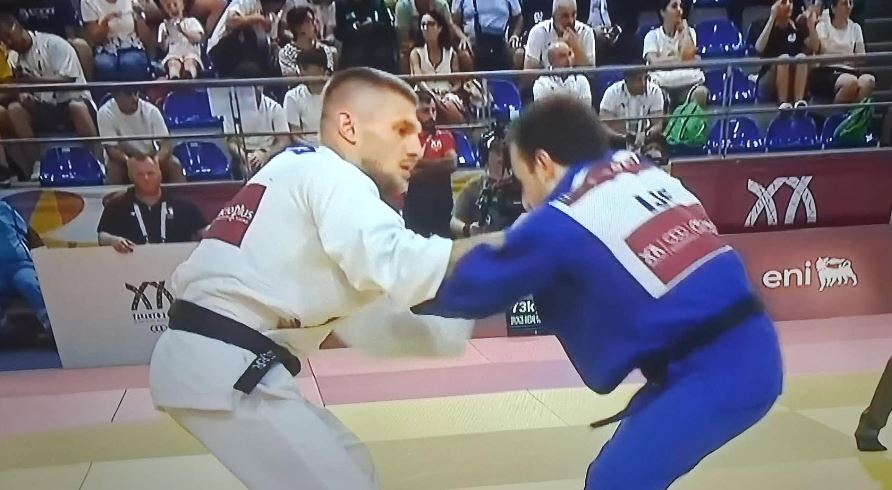 Akil Gjakova spektakolar ndaj turkut, fiton medaljen e bronztë