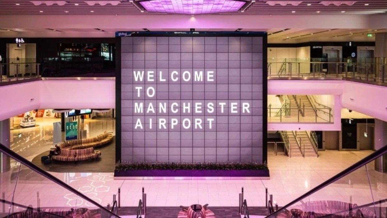 Sulmi kibernetik godet 3 aeroporte në Britani, aksesohen të dhënat e 8.7 milionë klientëve