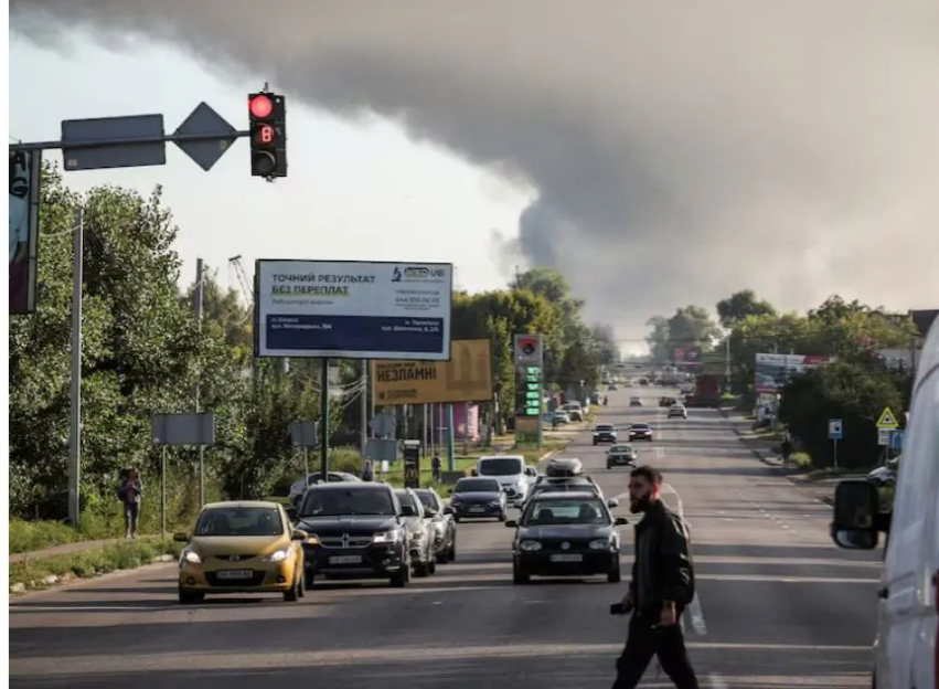 Rusia godet kryeqytetin e Ukrainës me valë dronësh