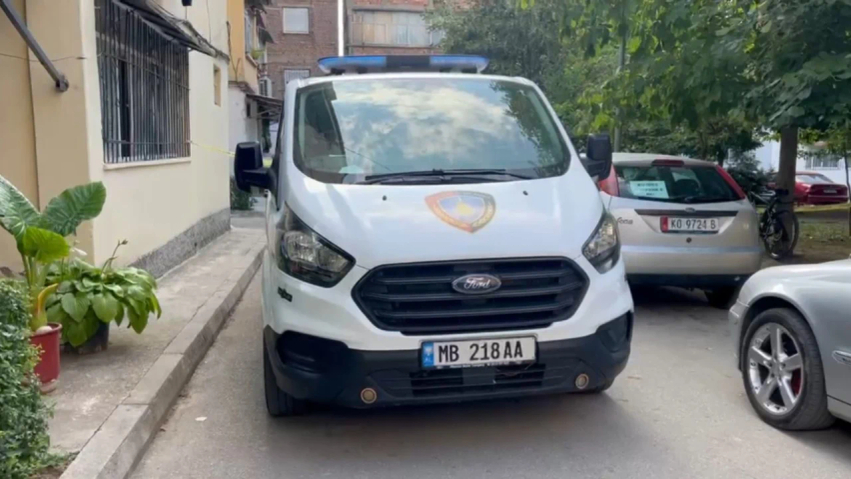 Fotot e Ergys Agasit nga brenda Policisë/ Pezullohen dy efektivë,
