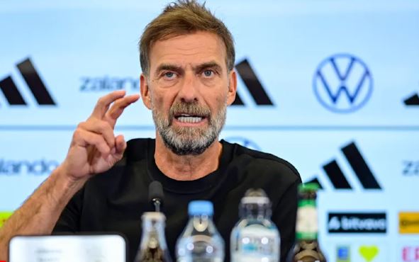 Klopp: Njerëzit po nxitohen