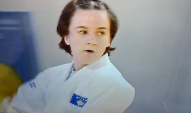 Laura Fazliu kualifikohet në gjysmëfinale