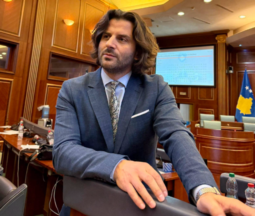  Fatmir Sheholli na demaskoi    Deputeti Kraki tregon çfarë i kishte ndodhur një vit më parë