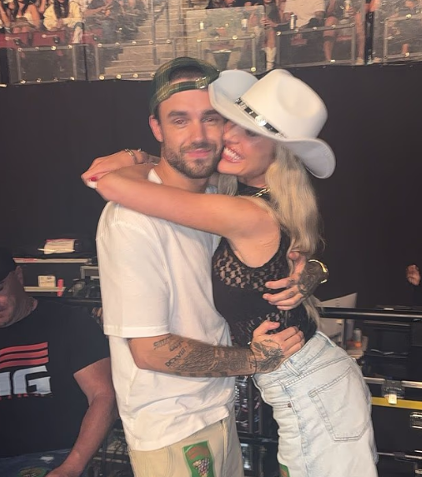 Kate Cassidy prek me dedikimin për Liam Payne në ditëlindjen e tij të 33 të