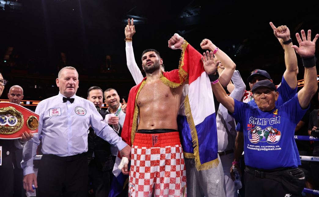 Kroati Hrgoviç shpallet kampion bote i IBF-it 