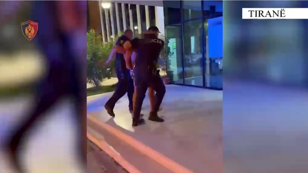 Vodhi një makinë dhe tentoi të arratisej, 35-vjeçari italian përplas disa makina dhe godet policin
