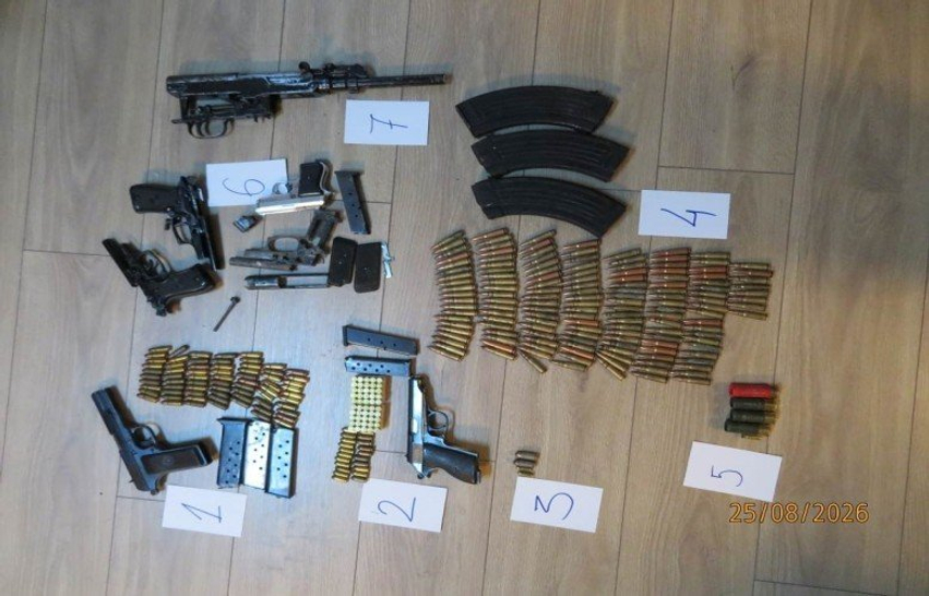 16-arme-zjarri-u-sekuestruan-brenda-nje-jave-ne-rajonin-e-prishtines