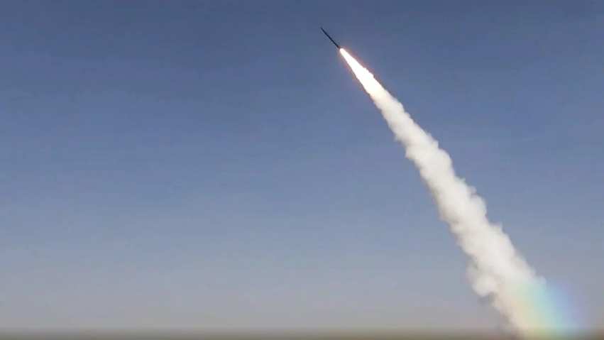 Rikthehen tensionet në Lindjen e Mesme  Irani sulmon objektiva amerikane në Jordani  SHBA  Raketat u interceptuan