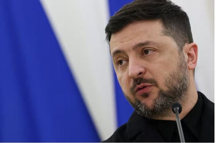 Zelensky: Bisedimet e reja trepalëshe do të mbahen më 4-5 shkurt në Abu Dhabi