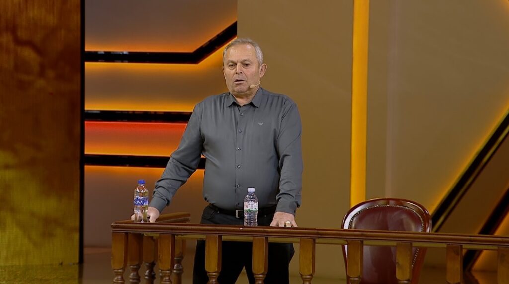 “Deri tani isha mbrojtësi yt!” Anila i kthehet kunatit: Ti që më shqeve derën e më vure kamera në shtëpi?