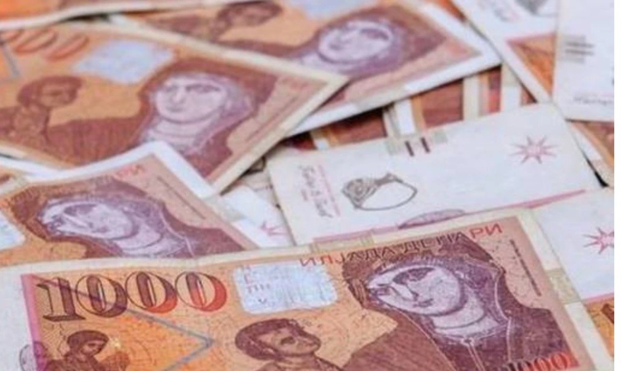 LSM e dorëzoi në Kuvend iniciativën me të cilën pagat e funksionarëve duhet të ulen për 80 për qind