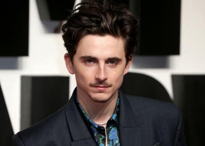 Timothée Chalamet bëhet aktori më i ri me tre nominime për çmimin Oscar, arrin këtë sukses që nga legjenda Marlon Brando