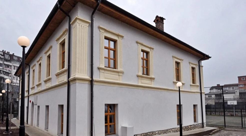 Përfundon restaurimi i ish Mejtepit Ruzhdije në Gjakovë