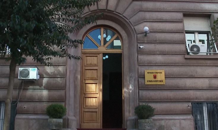 Mbledhje maratonë e Gjykatës Kushtetuese, pritet vendimi për padinë e Ramës ndaj SPAK për Ballukun