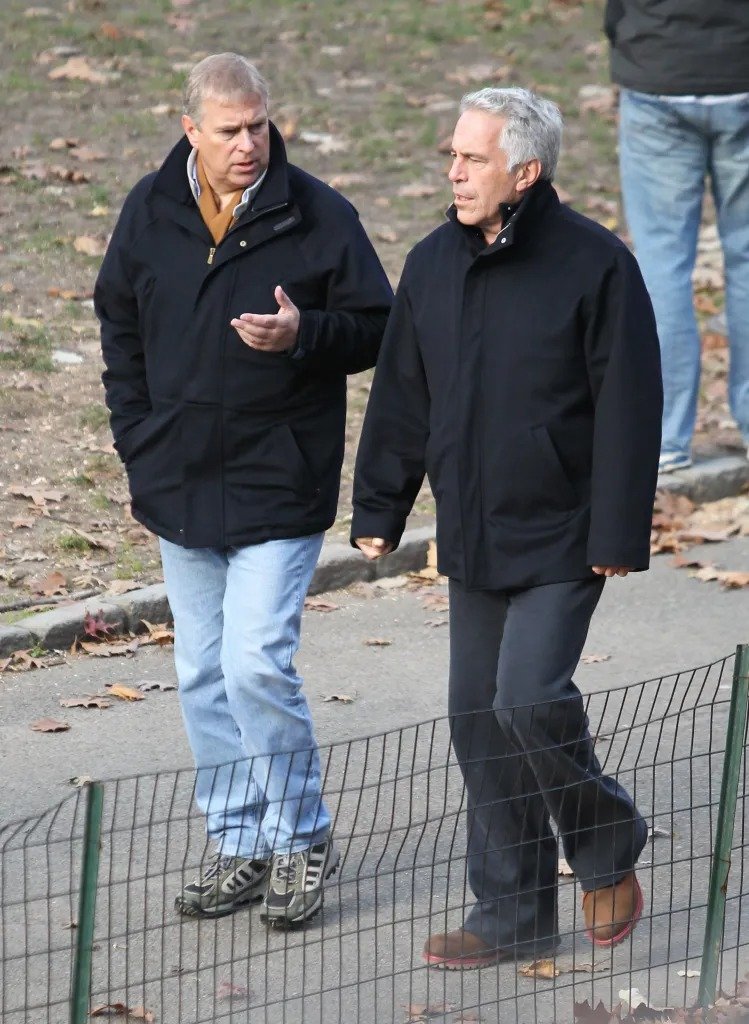 Emailet e Epstein zbulojnë se çfarë ndodhi në udhëtimin e fundit të Andrew në New York! Darka luksozet dhe modelja e Victoria’s Secret