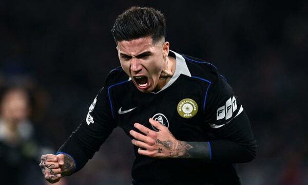Real Madridi paralajmërohet: Chelsea kërkon shifër rekord për Enzon