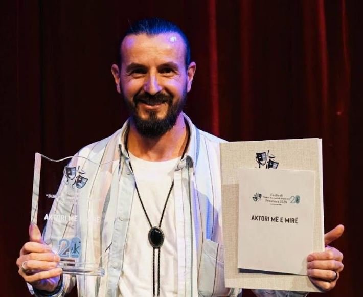 Artan Ibishi, aktori më i mirë i “Ditëve të Komedisë Shqiptare”: “Presheva, zemra ime artistike”