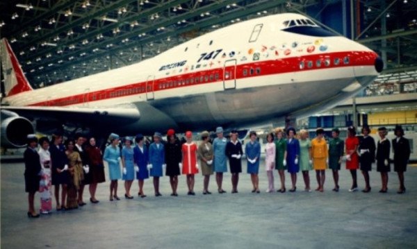 ​57 vjet më parë u realizua fluturimi i parë testues i Boeing 747