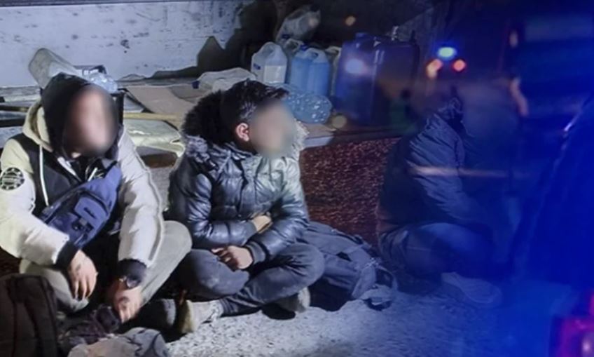 Transportonte katër emigrantë, ndalohet një person nga Kumanova