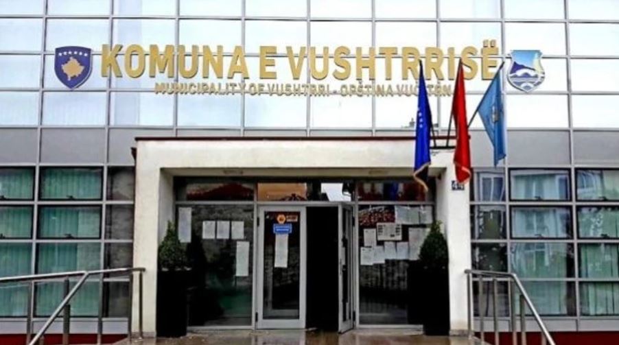 14 bursa për studentët nga Vushtrria që studiojnë në Universitetin e York-ut në Selanik