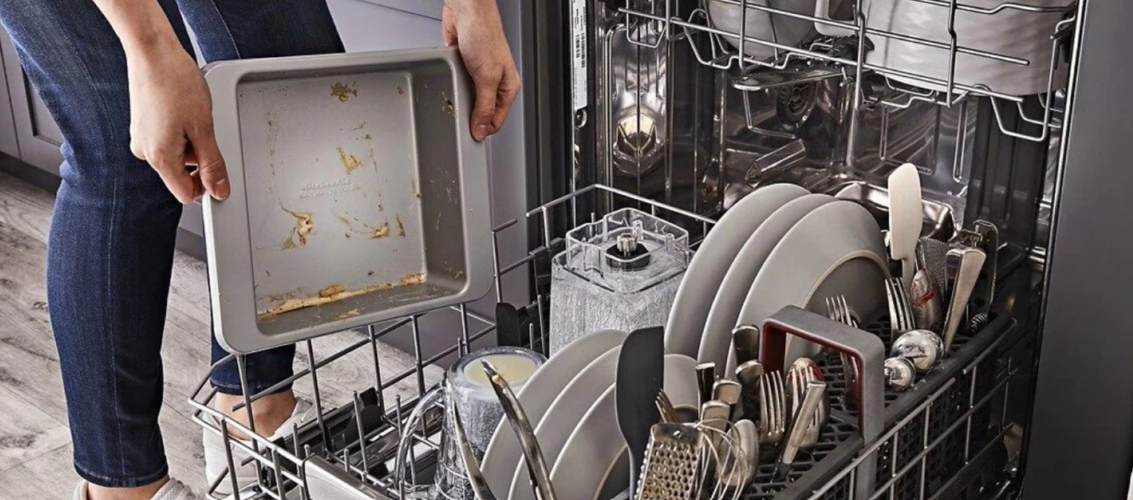 Po e mbushni gabim makinën për enë? Ja pse po ju “gëlltit” rrymën