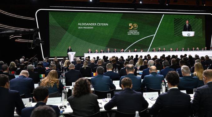 UEFA zhvillon Kongresin e 50-të të Zakonshëm në Bruksel dhe miraton vendime të rëndësishme