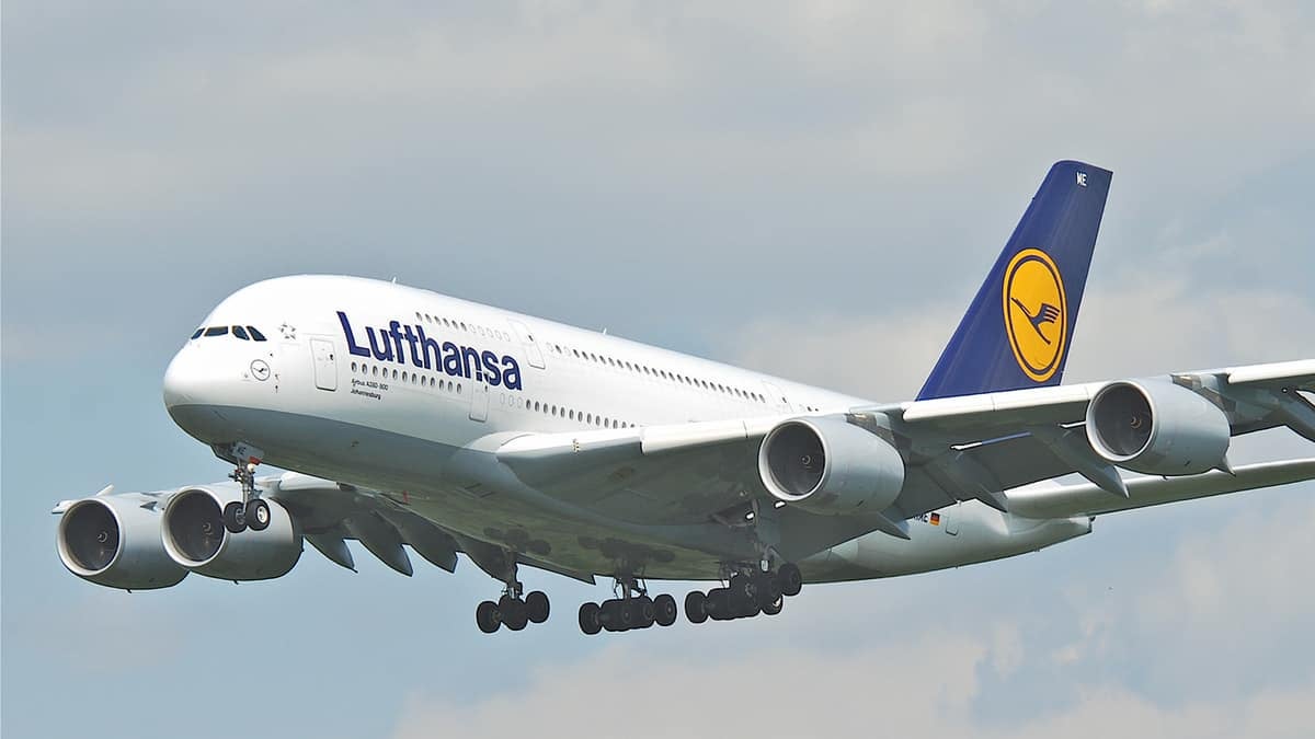 Pilotët dhe stafi i Lufthansës në grevë, anulohen disa fluturime