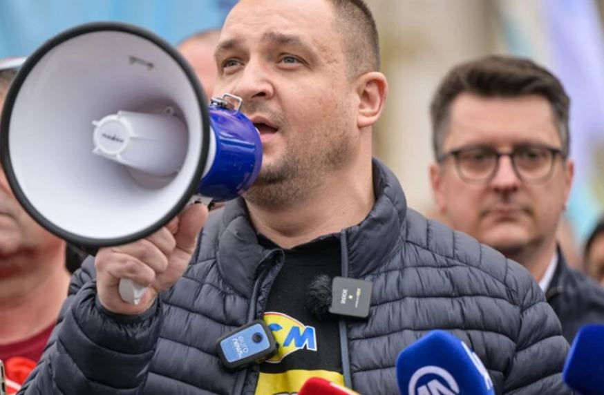 Trendafilov: Qeveria kërcënon të arrestojë këdo që proteston për një copë bukë