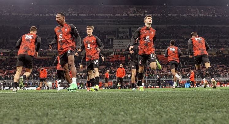 Konfirmohet Loftus-Nkunku, rikthehet Tomori në mbrojtje