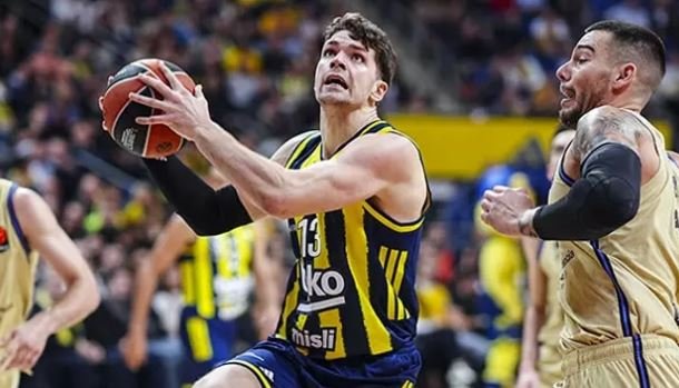 Barcelona zhgënjen në shtëpi, fitojnë Real Madrid e Olympiacos