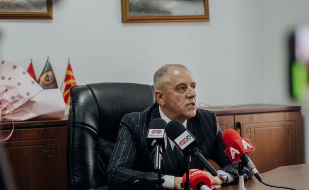 Ndotja e ujit të pijshëm në Strugë, Qyra: Nesër do të bëhet analizë dhe do të zbulohen shkaqet e ndotjes
