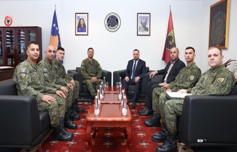 Maqedonci nderon me mirënjohje pesë pjesëtarë akshalinj të FSK-së