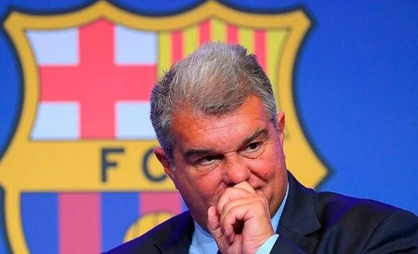 Laporta shpërthen ndaj arbitrimit