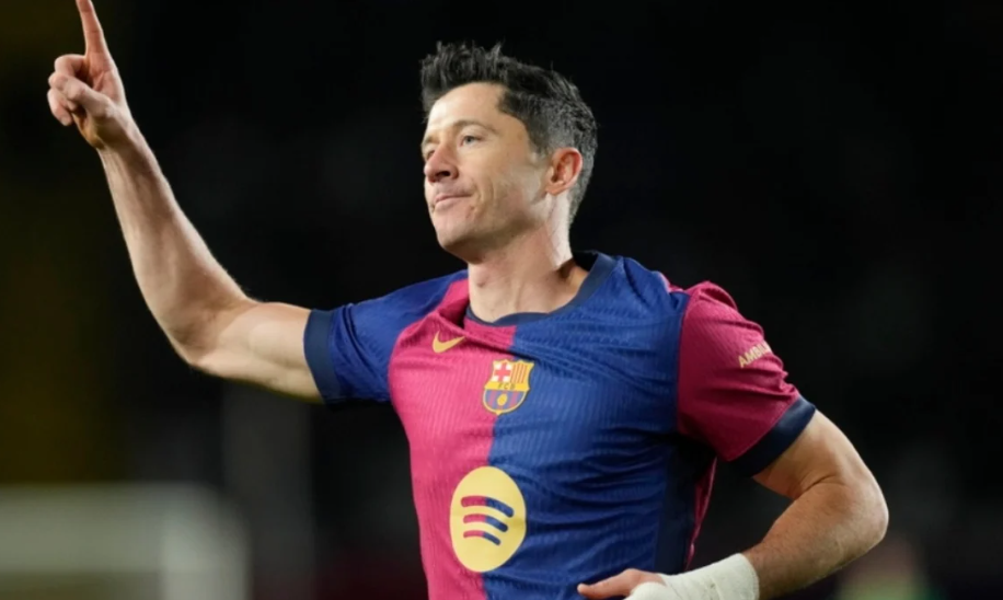 E papritur, Lewandowski gjen klubin e ri