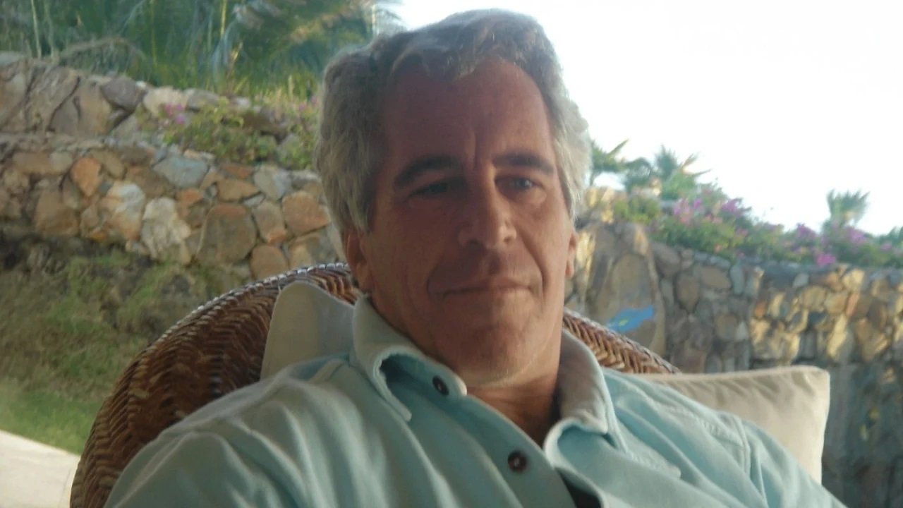 “Abuzim seksual me një të mitur”/ Policia britanike i bën thirrje qytetarëve për ‘famëkeqin’ Epstein: Nëse keni dëshmi dhe informacione…