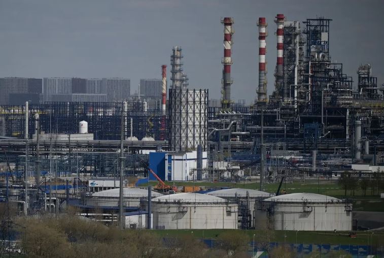 Sllovakia shpall gjendje emergjente nafte për shkak të luftës në Ukrainë