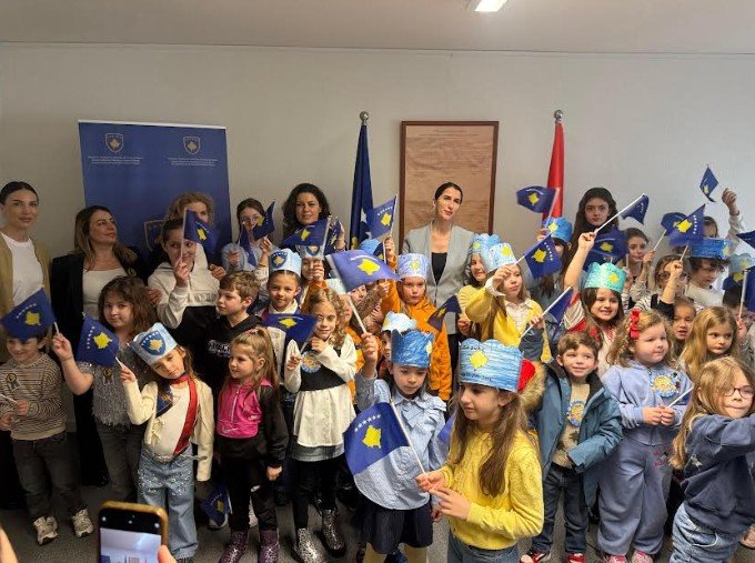 Shqiptarët e Gjenevës në përvjetorin e Festës Kombëtare të Pavarësisë – 17 Shkurt 2008