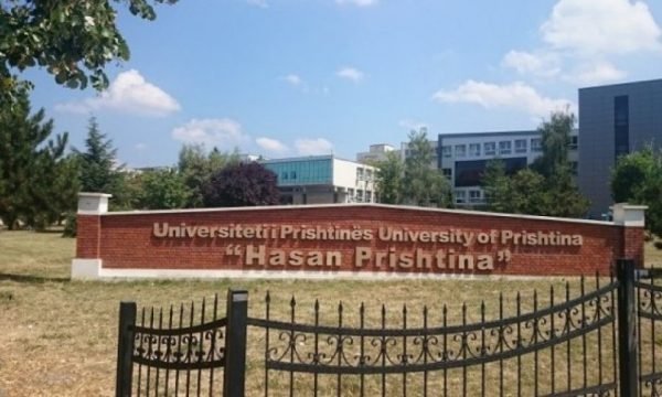 UP kërkon kthimin e objektit, analistët paralajmërojnë lojë të re politike të Serbisë