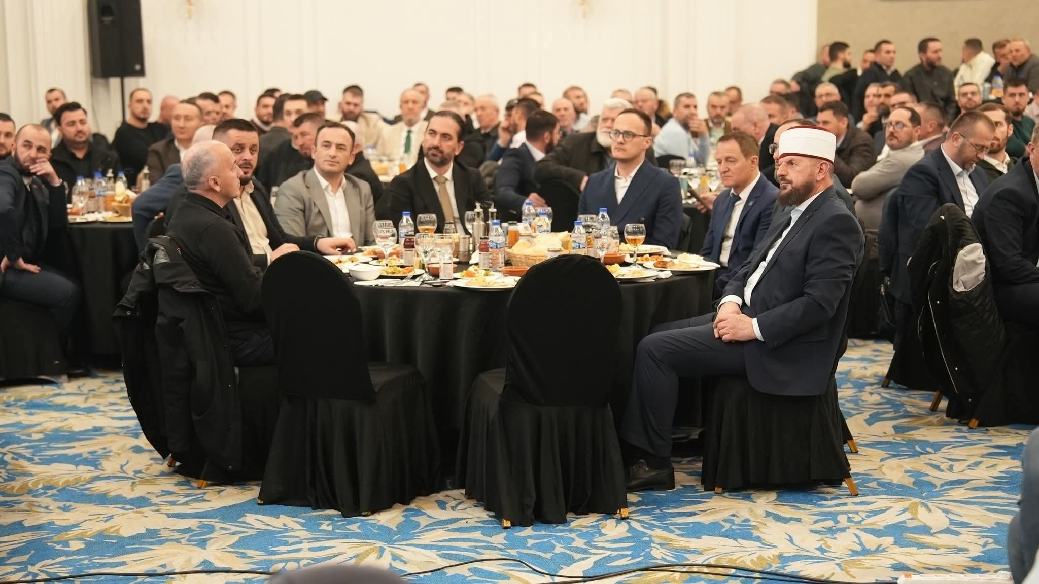 Tali kërkon transparencë: Kush po i financon iftaret e Shefqet Krasniqit?